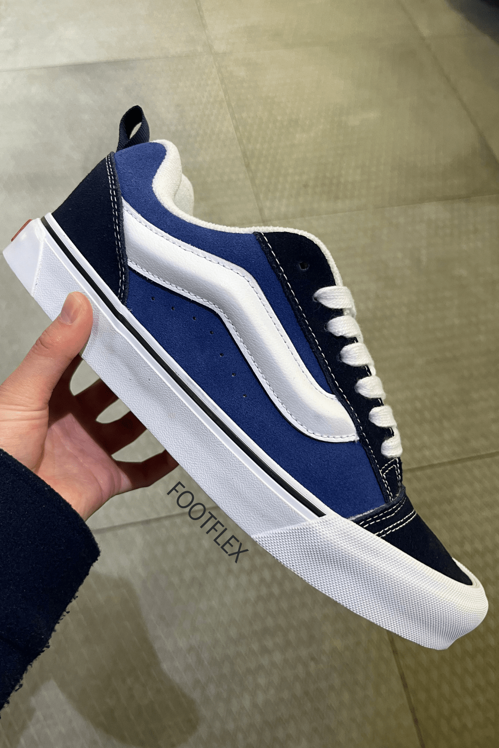 Vans Knu Skool in Blue&nbsp;Black