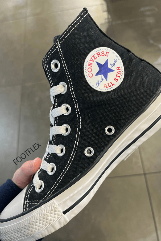 Converse Chuck Taylor All Star in Black, High-Tops, Hi-Top, Hi-Tops, Trainers, men's women's sneakers, lace up, casual wear, cute outfit, summer outfit 