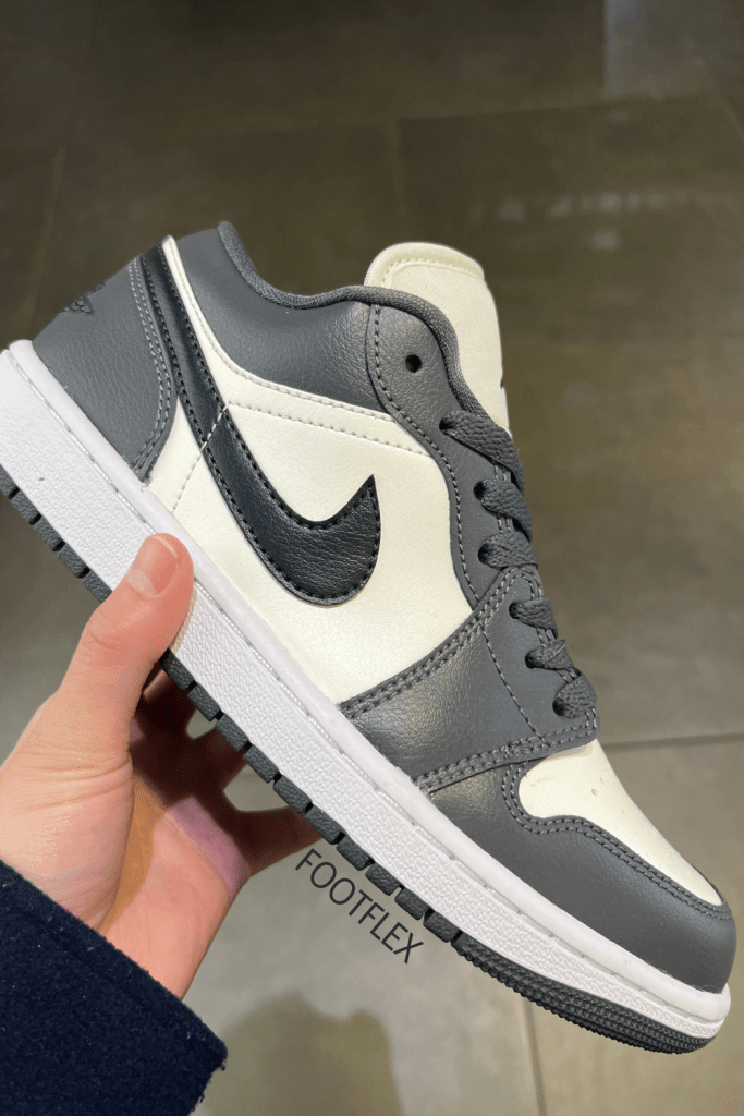 Nike Low Dunk, Grey, White, Leather, Lace Up, Casual Everyday trainers, sneakers, cute sneakers, street wear, street style