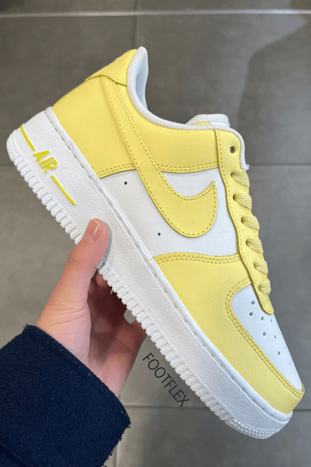 Nike Low Dunk in White and&nbsp;Yellow