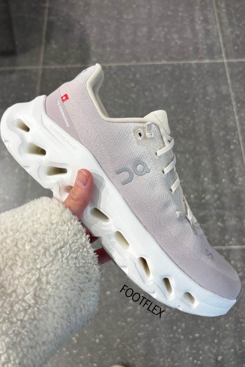 ON Cloudtilt Trainers Pearl&nbsp;Fade