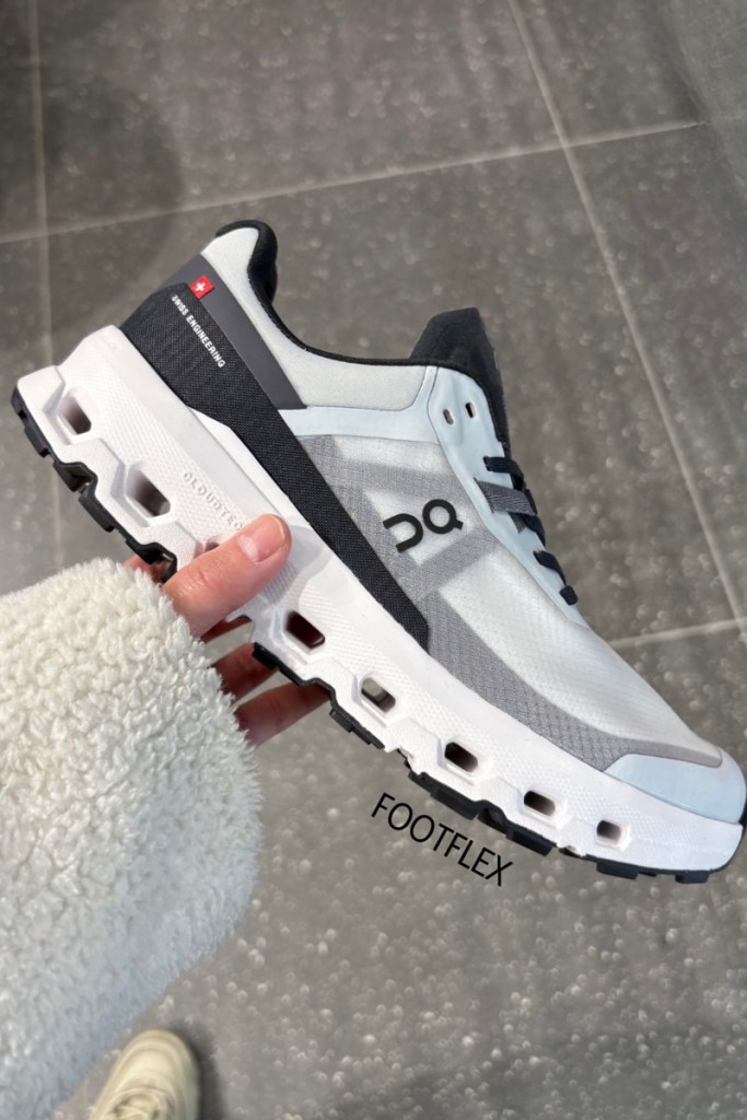 ON Running, ON Cloudvista 2, Cloudvista 2, ON Trainers, ON Running Women, Glacier Eclipse, Trail Running Shoes, Lightweight Trainers, Performance Sneakers, Outdoor Style, Active Lifestyle, Running Gear, Sporty Chic, Clean Look, Outfit Inspo, OOTD