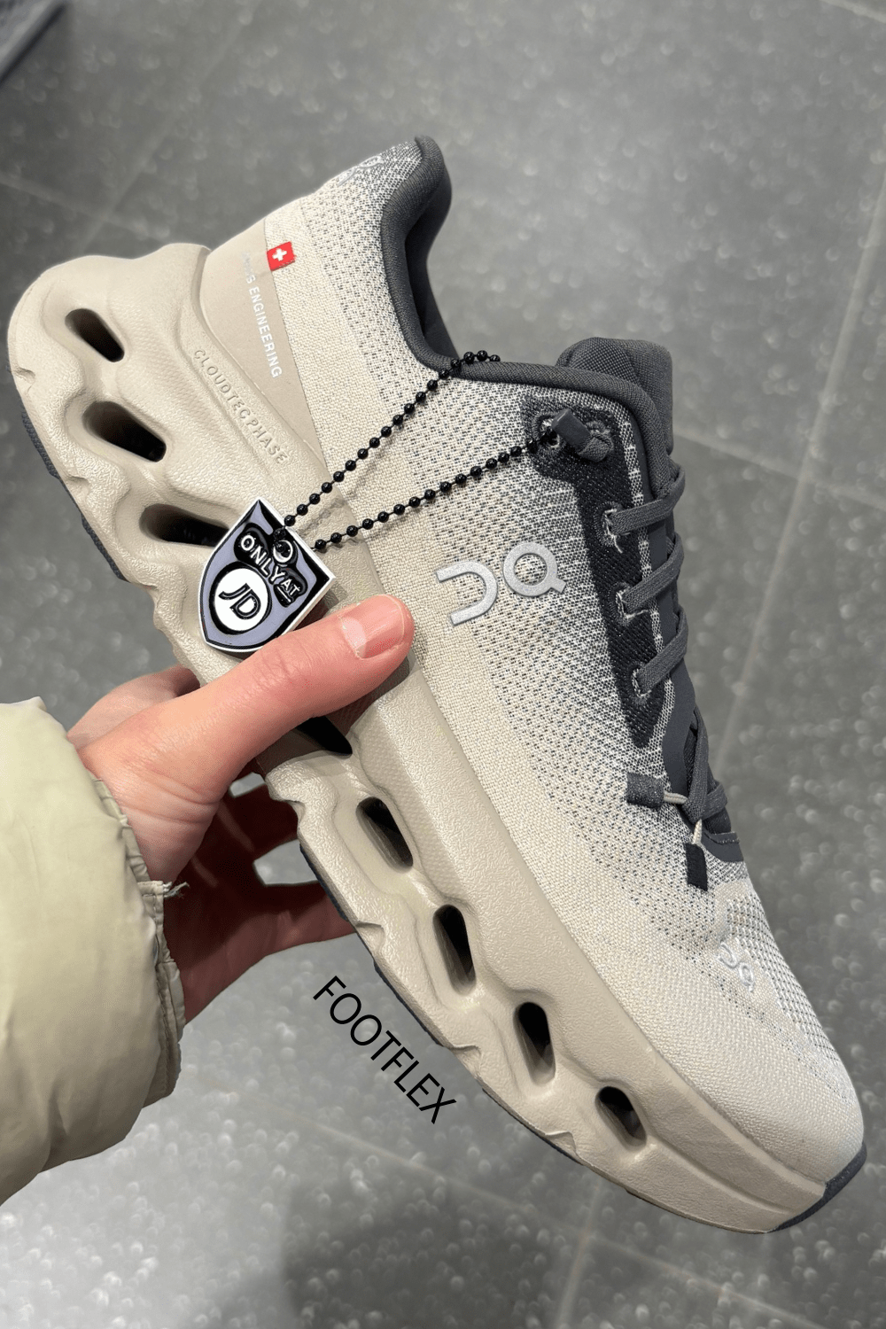 ON Cloudtilt Trainers Cinder&nbsp;Sand