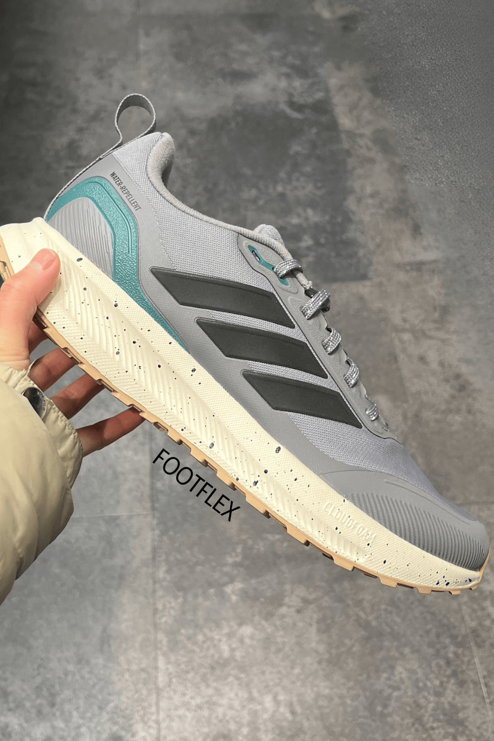 Adidas Runfalcon 5 TR in&nbsp;Grey